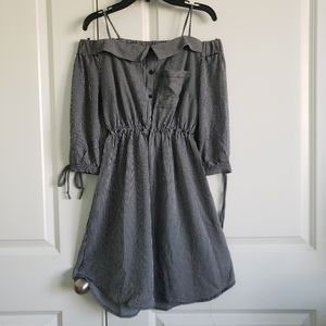 Monteau LA B&W Stripes Dress Size Small